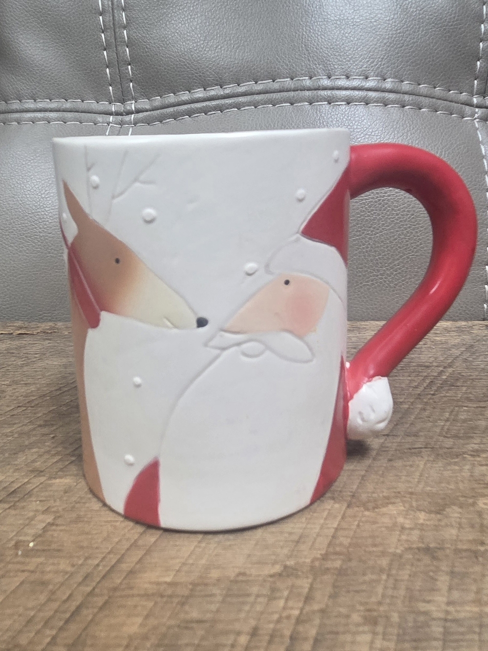 Vintage Hallmark Santa & Reindeer Ceramic Christmas Coffee Mug Textured ~ Bin O